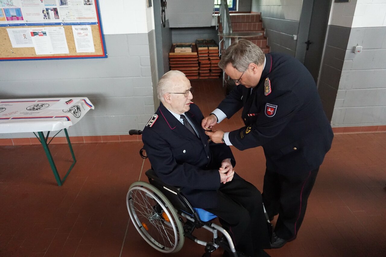 Jahreshauptversammlung und Einweihung GW L2 Image 7