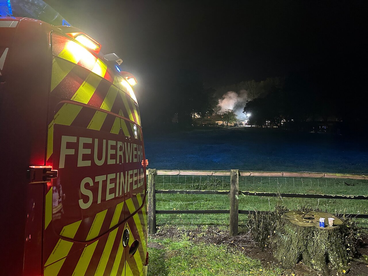 Bullen- / Schweinestall in Vollbrand Image 12